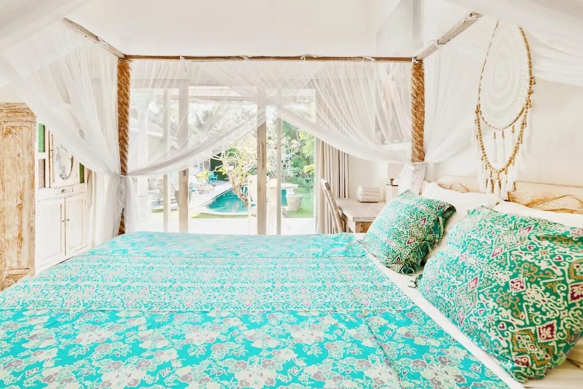 Villa Aisis Seminyak Indonesien